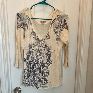 Lucky Brand Cream and Blue Long Sleeve Top